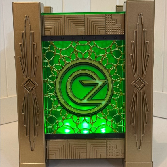 WICKED LIGHT UP Lantern Popcorn Bucket (Regal Exclusive) - NEW SEALED - Picture 3 of 8